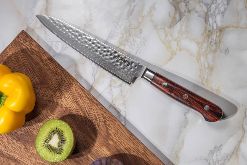 Fukito Rosewood Damaskus Universalkniv 67 lag 15 cm håndtag i palisander
