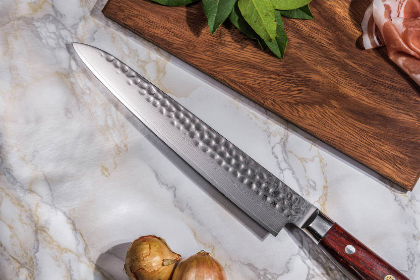 Coltello da intaglio Fukito in palissandro Damasco 67 strati 20 cm manico in palissandro