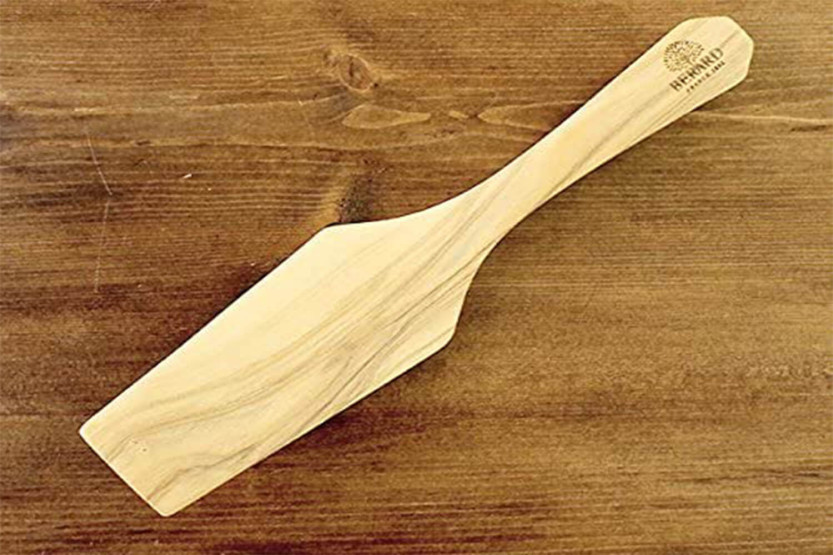 Bérard handgjord pajspade i olivträ 25cm