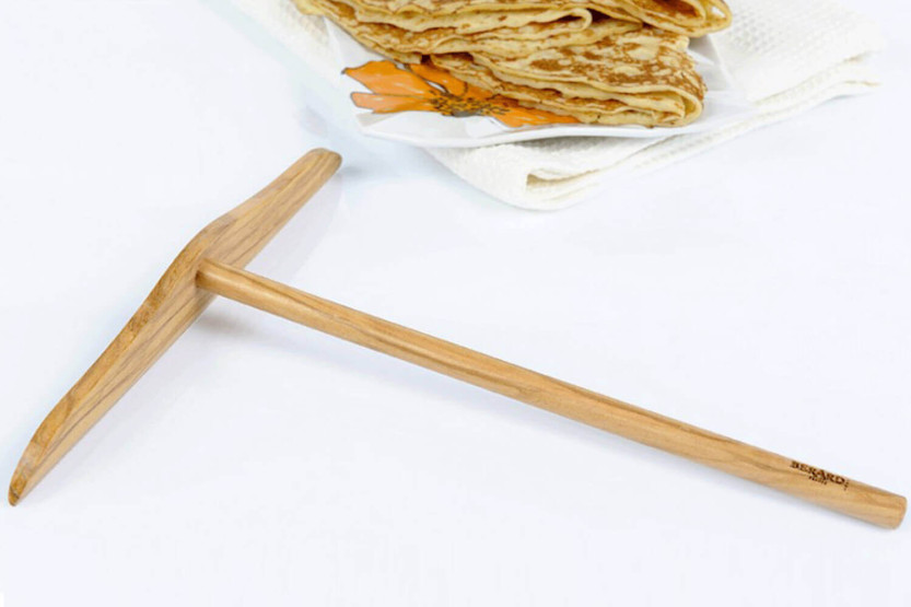 Rastrillo de madera de olivo artesanal Bérard 22x19.5cm