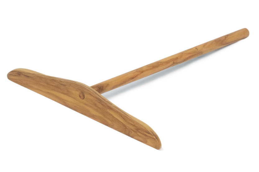 Rastrillo de madera de olivo artesanal Bérard 22x19.5cm