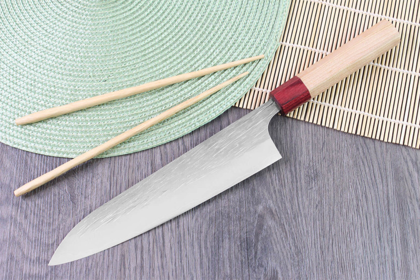 Yu Kurosaki Sasame handgjord japansk kockkniv koboltstål 21cm