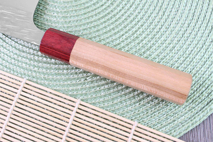Yu Kurosaki Sasame handgjord japansk kockkniv koboltstål 21cm