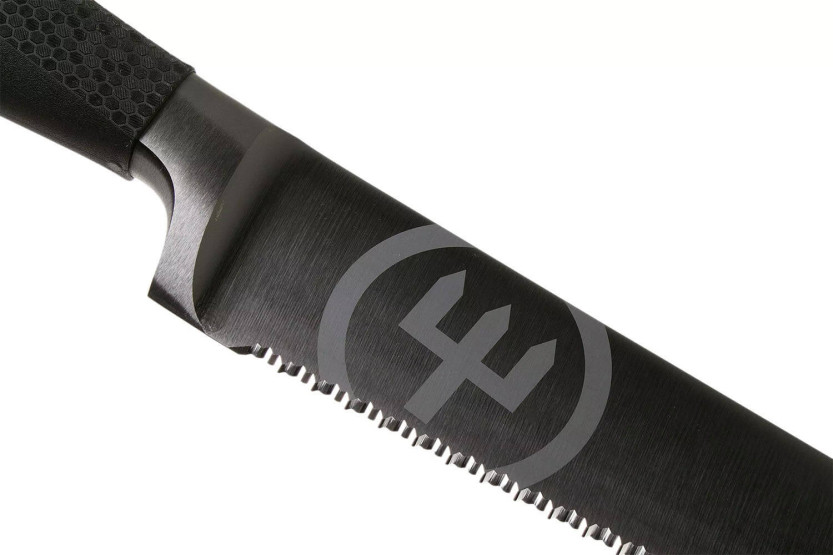 Wusthof Performer Brødkniv 23 cm mikrotakket blad med anti-ridsebelægning