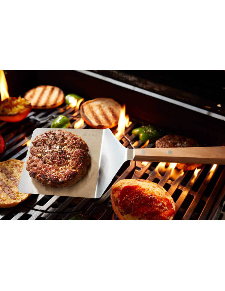 Angled hamburger spatula Triangle 41,5cm cherry wood handle
