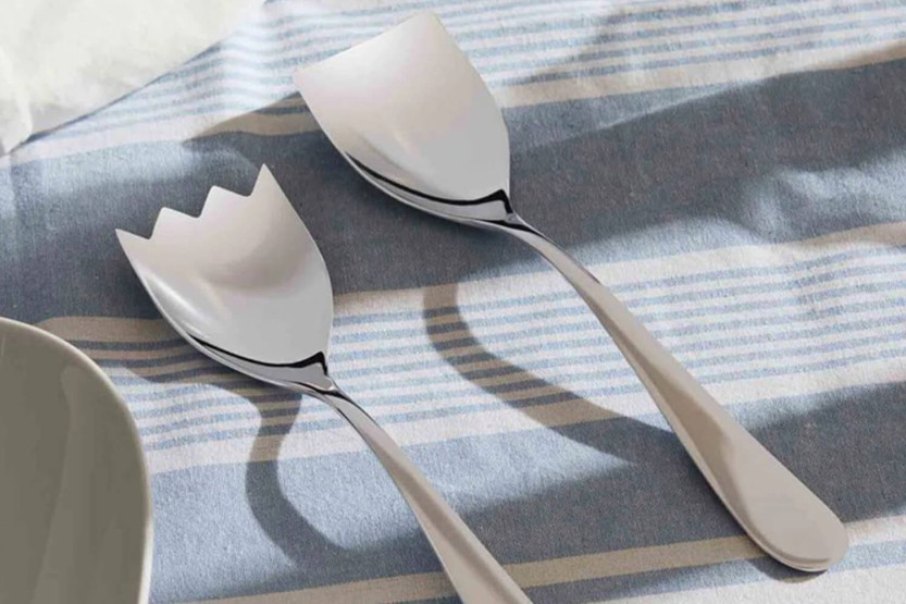 Couverts à salade Alessi Nuovo Milano 26cm inox 18/10 design par Ettore Sottsass