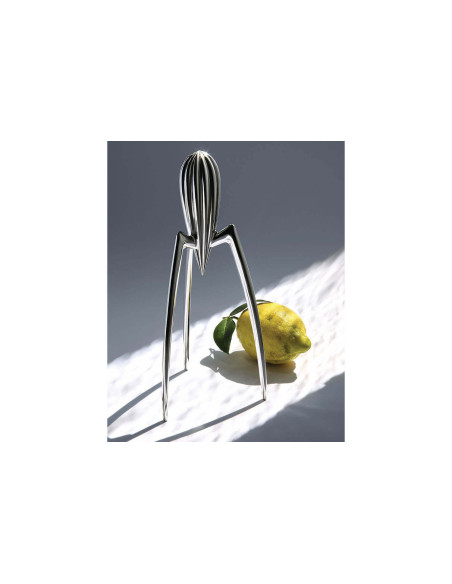 Espremedor de sumos Alessi Juicy Salif em alumínio fundido desenhado por Philippe Starck