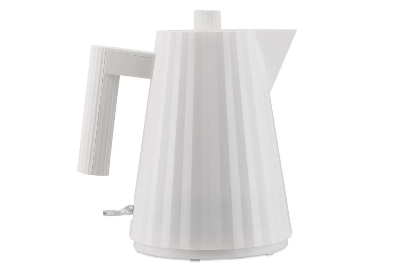 Wasserkocher Alessi Plissé weiß Design von Michele De Lucchi