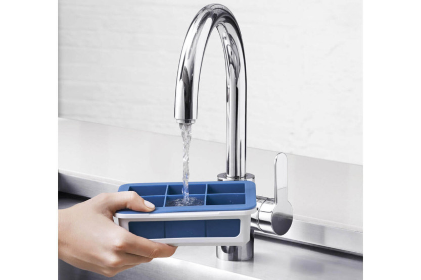 Recipiente para cubos de gelo em silicone OXO XL com tampa - 18,4x13x3,6cm