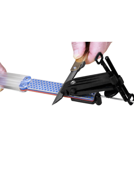 DMT Diafold Magna-Guide sharpening kit with 2 double-sided sharpeners