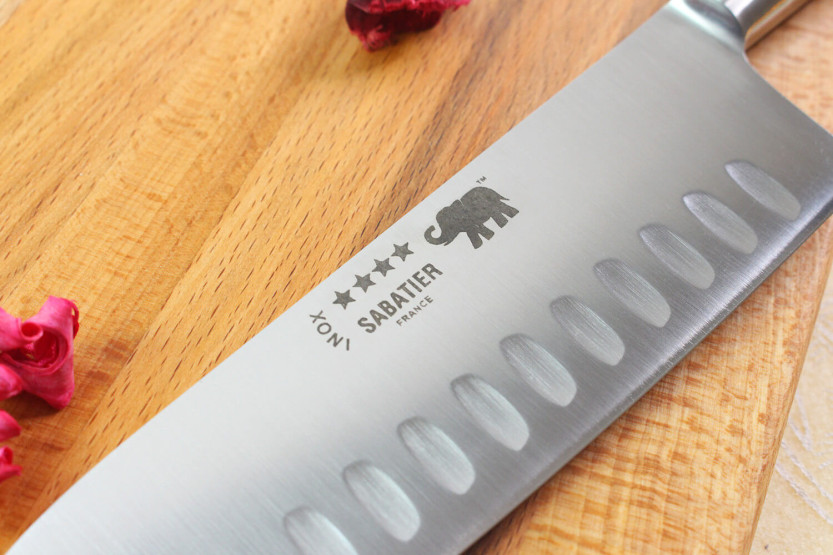 Sabatier Ideal Elephant Forged faca santoku de 17 cm com cabo em madeira de oliveira