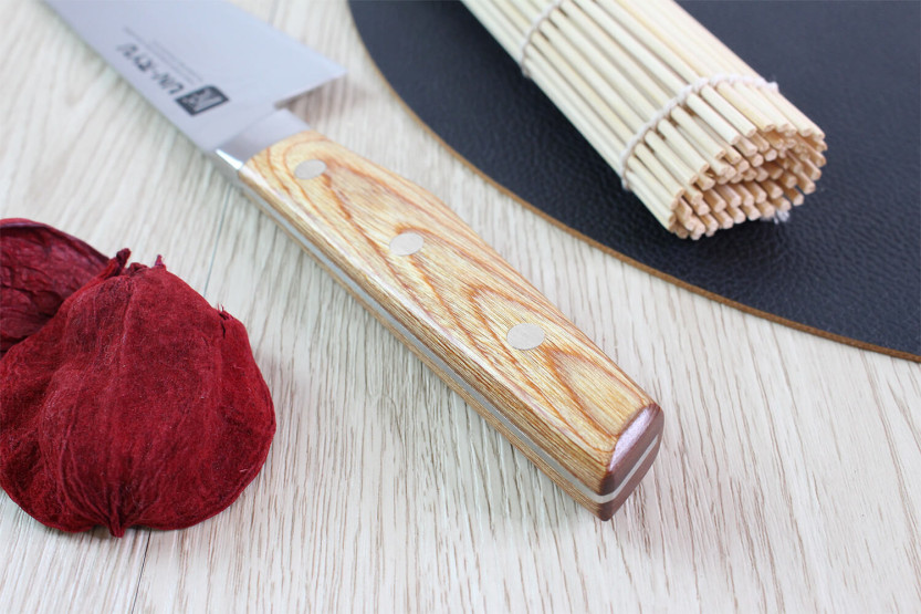 Shimomura Un-Ryu 17cm 33 layer damascus japanese chef ' s knife