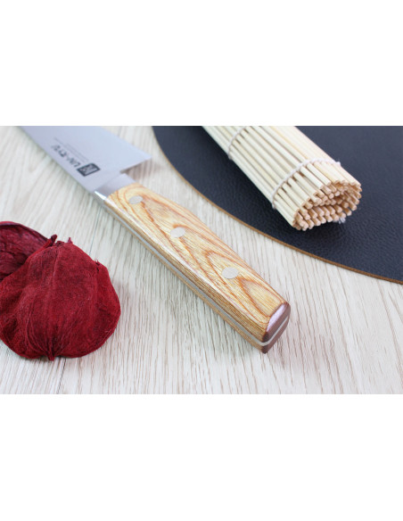 Faca de chef japonesa Shimomura Un-Ryu 17cm 33 camadas de damasco