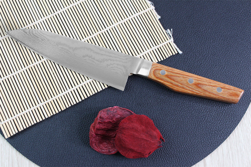Faca de chef japonesa Shimomura Un-Ryu 17cm 33 camadas de damasco