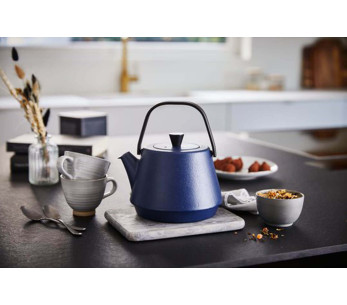 Tetera Beka Saga de hierro fundido azul 1,2L 2