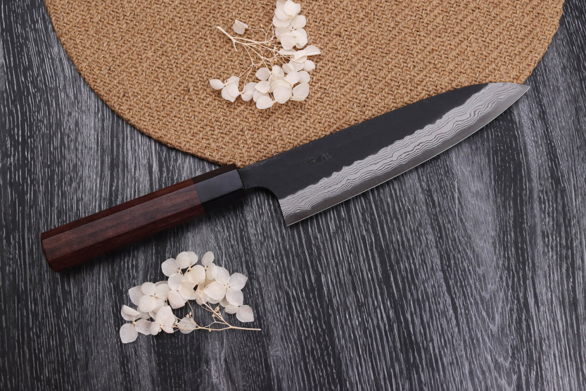 Nao Yamamoto Damascus AS taottu japanilainen kokkiveitsi 18cm