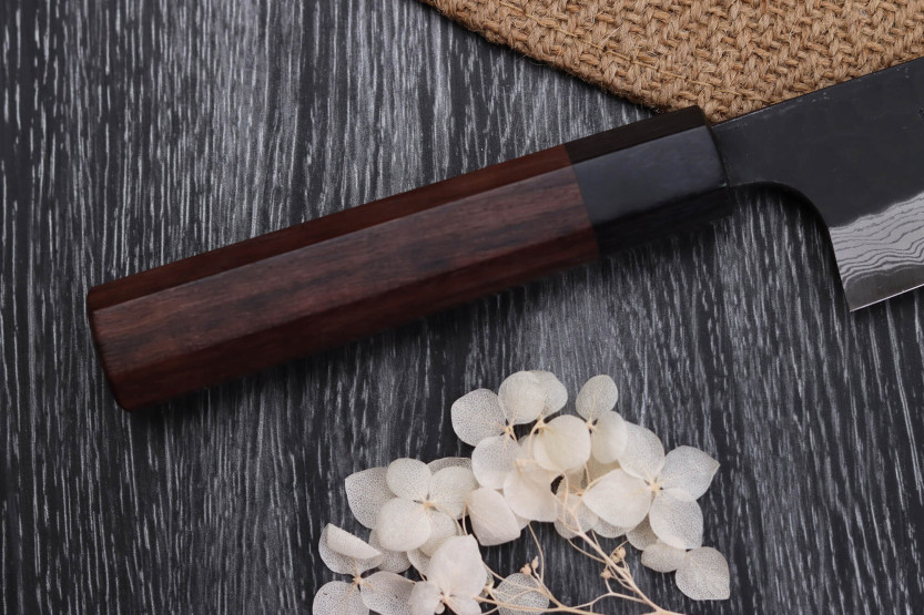 Nao Yamamoto Damascus AS forged japanese chef ' s knife 18cm