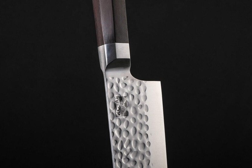 Kotai kiritsuke kokkekniv 20 cm hamret blad ibenholt håndtag med skede