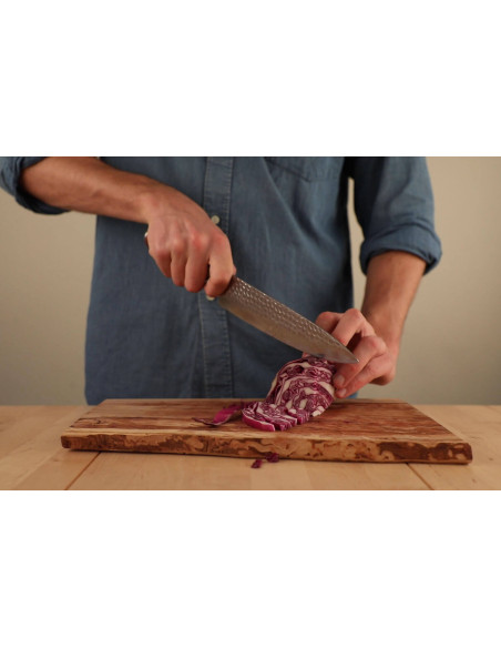 Kotai kokkekniv 20 cm med hamret blad og skaft i pakkawood med slire