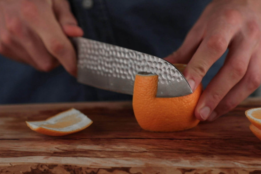 Kotai santoku veitsi 18cm vasaroitu terä pakkawood kahva tuppeineen