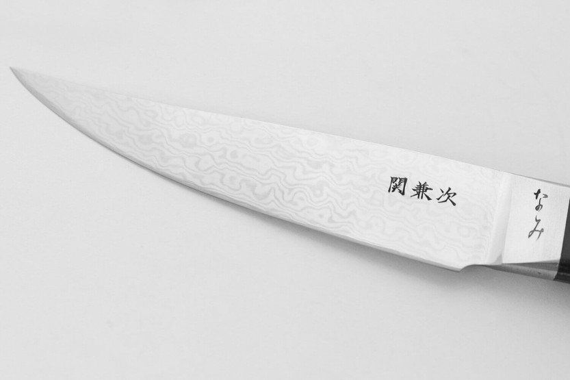 Set mit 4 japanischen Steakmessern Kanetsugu Nami Damast 4 verschiedene Farben