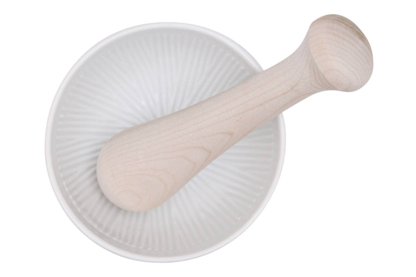 Mortier KAI blanc en porcelaine + pilon en bois (valkoinen posliini + puupilari)
