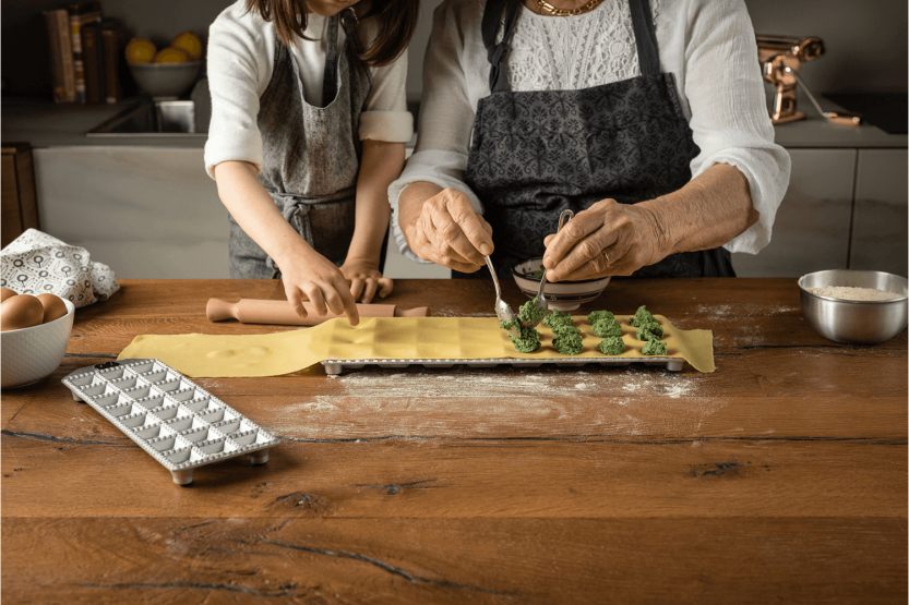 Marcato Classic 24 vierkante ravioli vorm + mini houten roller