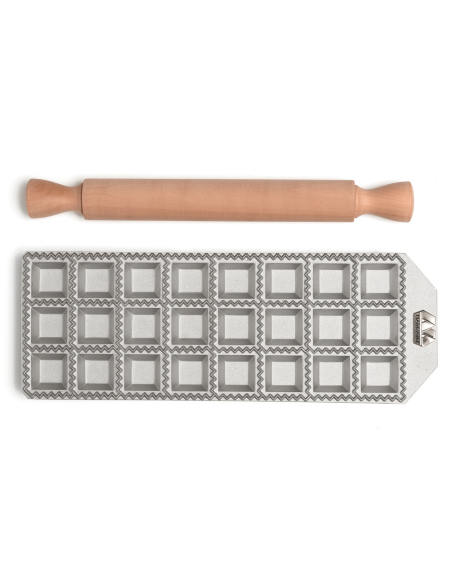 Marcato Classic 24 kvadratisk ravioliform + minirulle i trä