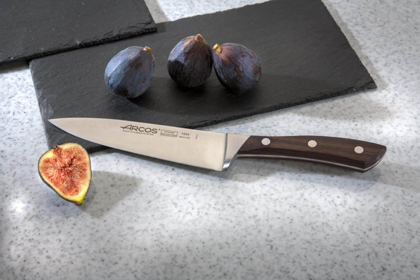 Sett med 3 Arcos Natura kjøkkenkniver: Kontor + Utskjæring + Santoku