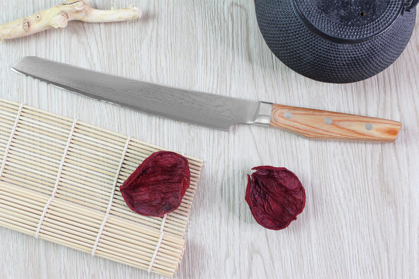 Shimomura Un-Ryu 21 cm japansk brødkniv med 33 lags damask