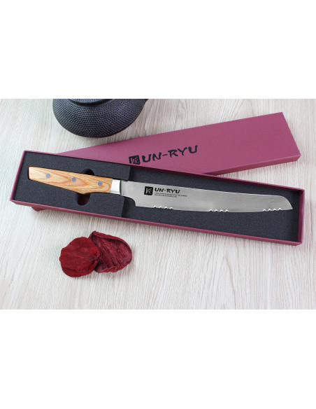 Shimomura Un-Ryu 21cm 33-lagig damast japans broodmes