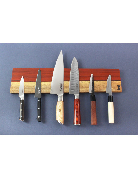 Essences Creations 48cm handcrafted padouk and sapwood bar magnet - 6 places