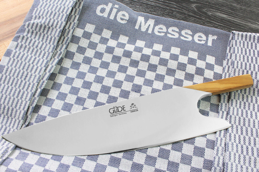 Güde THE KNIFE cuchillo de cocinero 26cm diseño único mango de madera de olivo