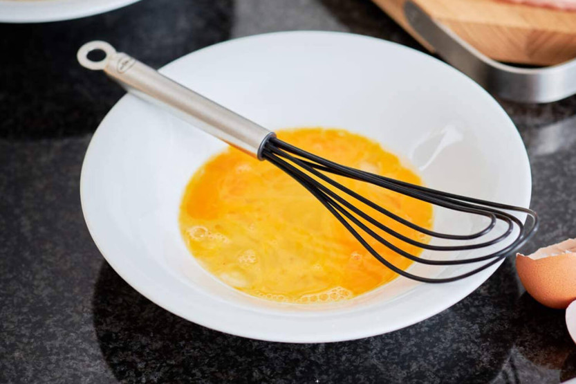 Rösle flat whisk in silicone 27cm