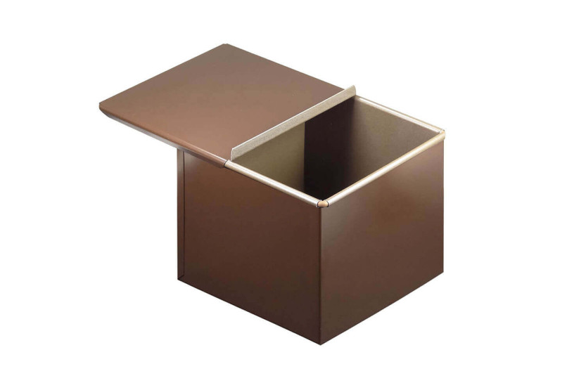 Forma quadrada antiaderente para sanduíches e pão surpresa Gobel com tampa 20x20cm