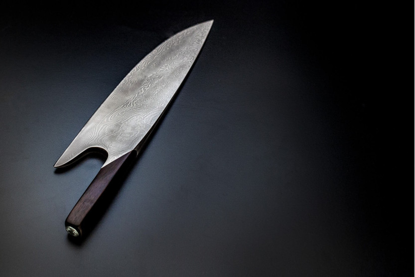 Kockkniv Güde THE KNIFE 21cm damast och design