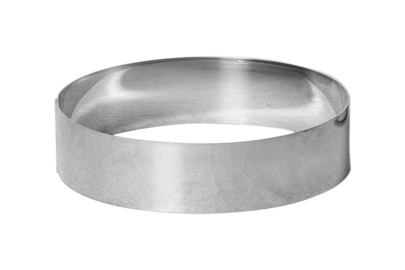 Gobel ruostumattomasta teräksestä valmistettu korkeareunainen mousse- ja entremet-rengas 1 mm paksuinen.