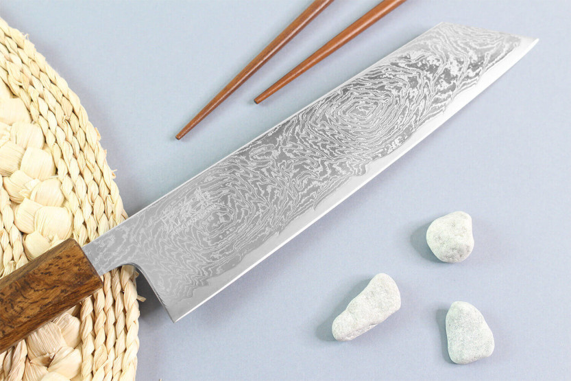 Coltello kiritsuke giapponese artigianale Wusaki Unagi AUS10 21cm manche chêne