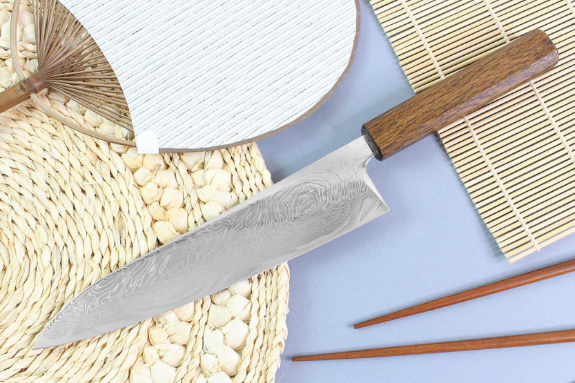 Wusaki Unagi AUS10 21 cm håndlaget japansk kokkekniv med eikehåndtak
