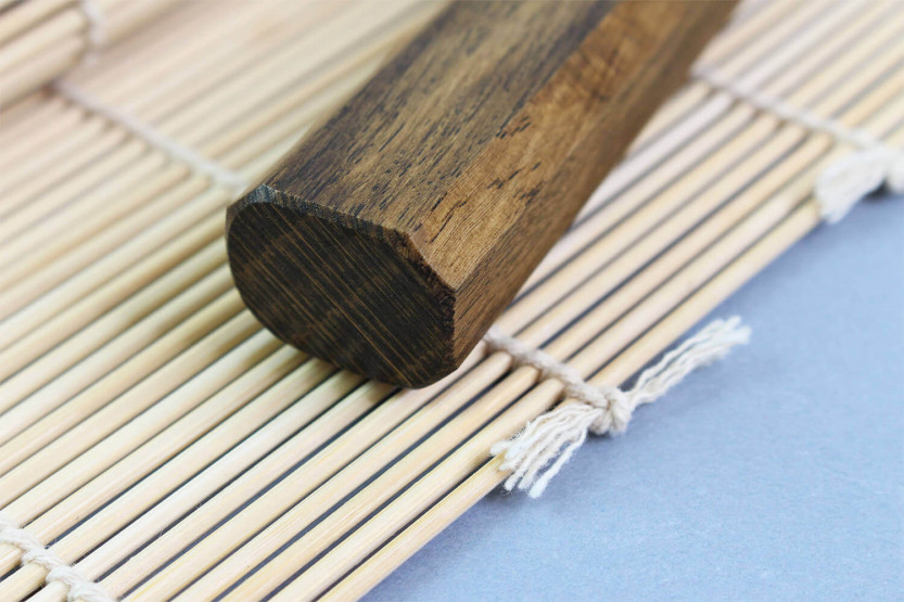 Wusaki Unagi AUS10 damaskus 17,5cm ekhandtag japansk handgjord bunka-kniv