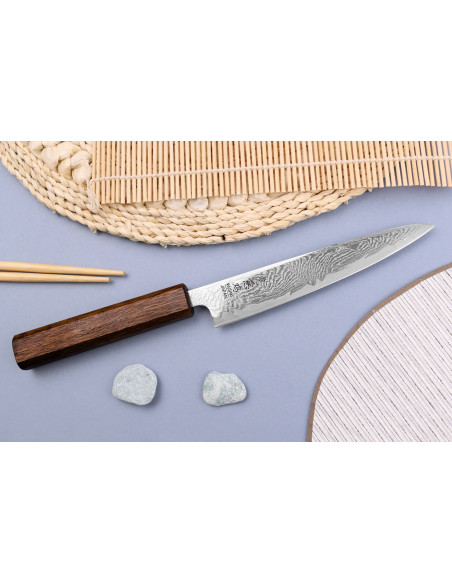 Wusaki Unagi AUS10 Damaskus 15 cm håndlaget japansk universalkniv med eikehåndtak