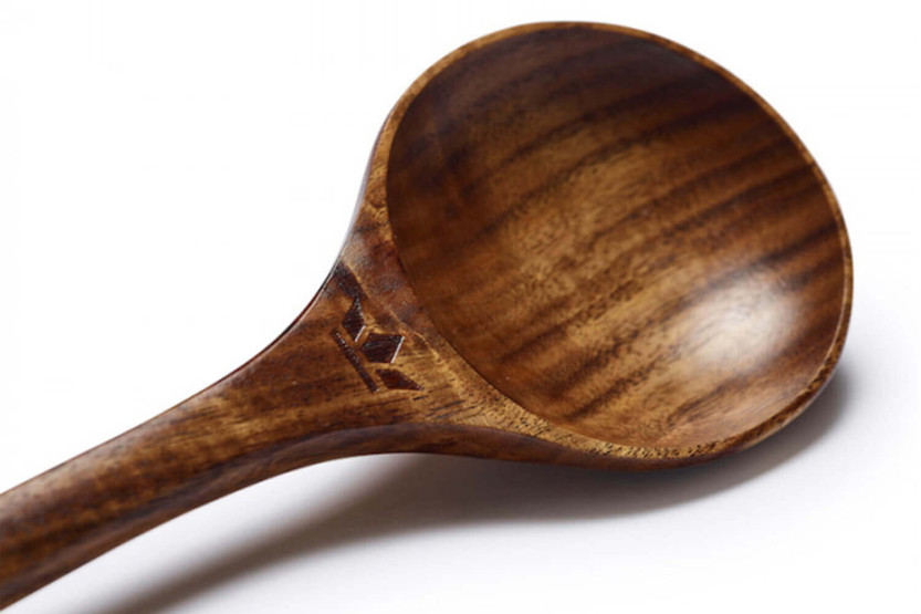 Dutch Deluxes tasting and serving spoon in accacia wood