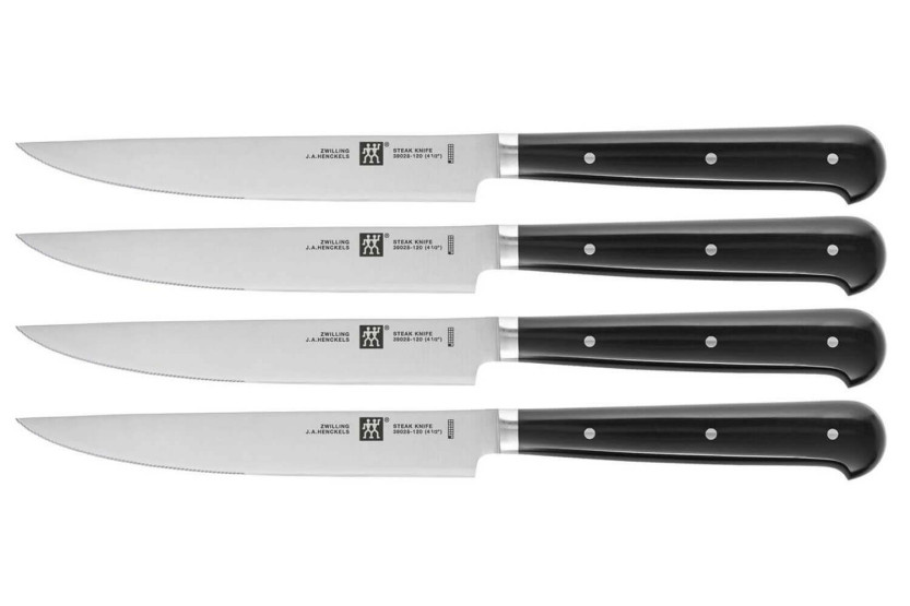 Set med 4 Zwilling-stekknivar med 12 cm mikroslipade blad