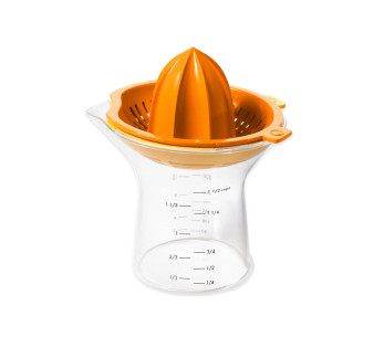 Spremiagrumi OXO per limoni e arance con contenitore graduato