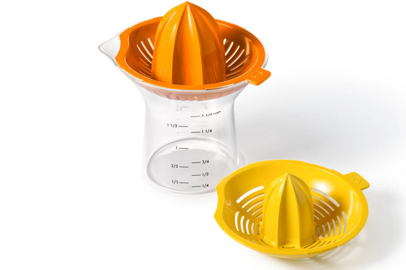 OXO sitron- og appelsinpresse med målebeholder
