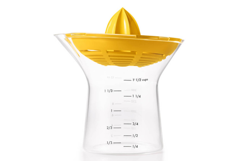 OXO sitron- og appelsinpresse med målebeholder