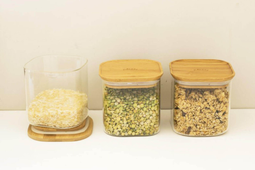Conjunto de 3 frascos quadrados de vidro Pebbly com tampas de bambu - 800 ml