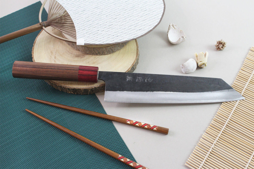 Coltello kiritsuke giapponese artigianale Wusaki Yuzo BS2 21cm