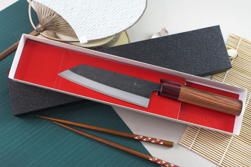 Coltello kiritsuke giapponese artigianale Wusaki Yuzo BS2 15cm