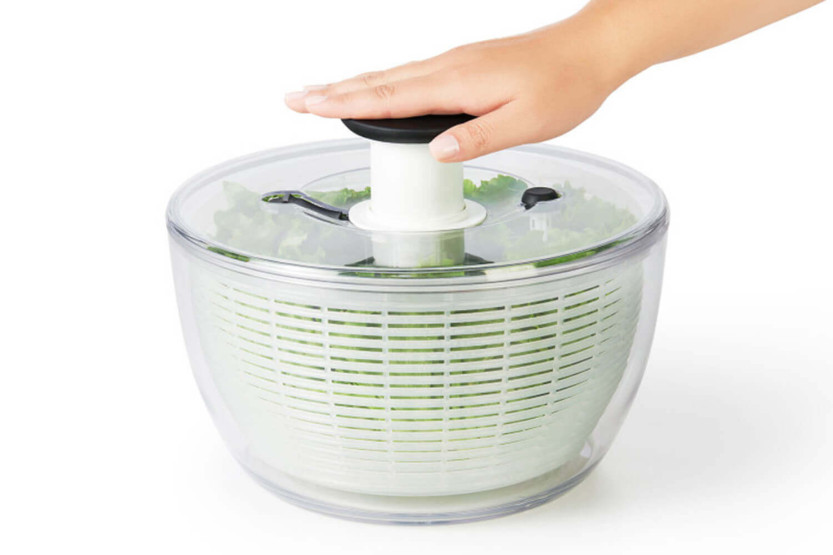 Espalhador de salada transparente OXO